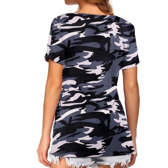 Camo Print Deep V-Neck Short Sleeve Tunic Shirt NWT - M - Picture 3 of 12